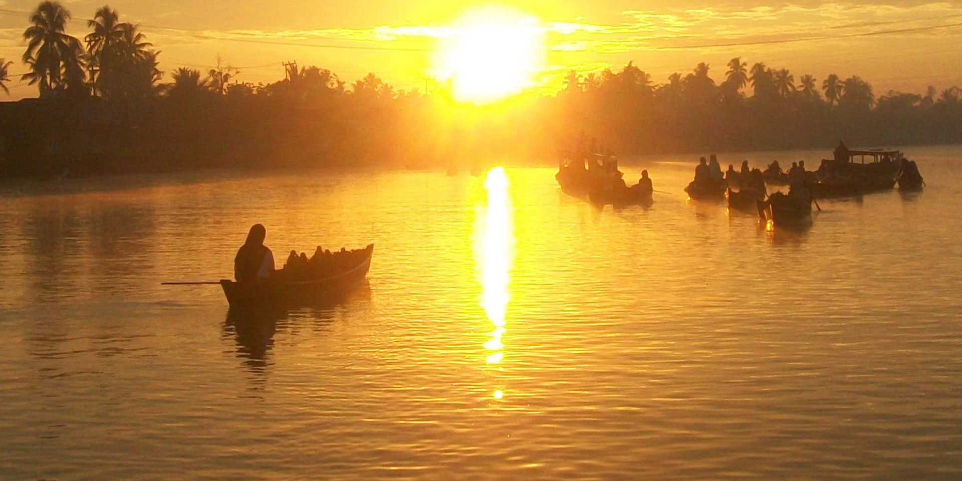 03D02N FLOATING MARKET – DIAMOND MINE